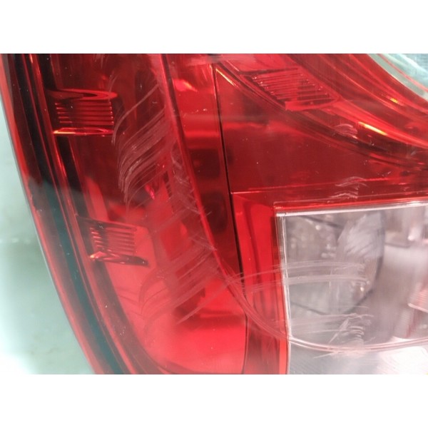 Lanterna Traseira L.esquerdo Renault Duster 2012 Esquerdo Vermelho