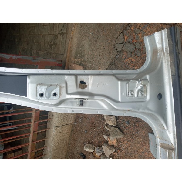 Coluna Porta Dian Esquerda Fiat Palio Weekend 2013 (prata)