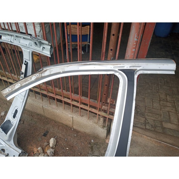 Coluna Porta Dian Esquerda Fiat Palio Weekend 2013 (prata)