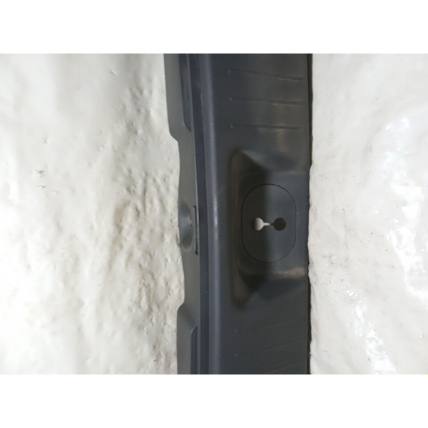 Acabamento Porta Malas Soleira Kia Sportage 2010