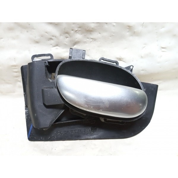 Maçaneta Interna Traseira L.direita Peugeot 207 Sw 2010 Traseira