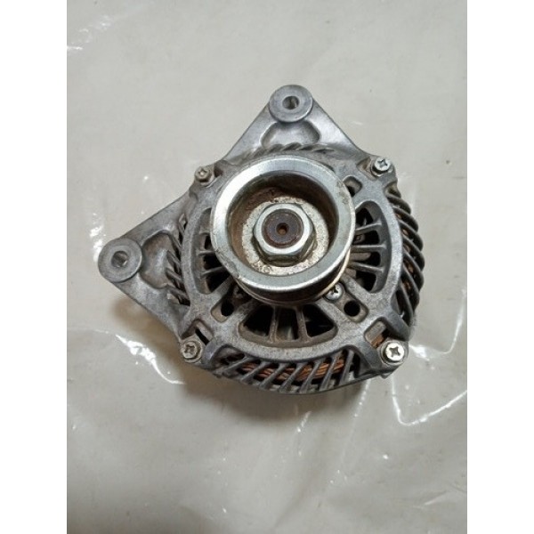 Alternador Nissan Versa  1.6 2014