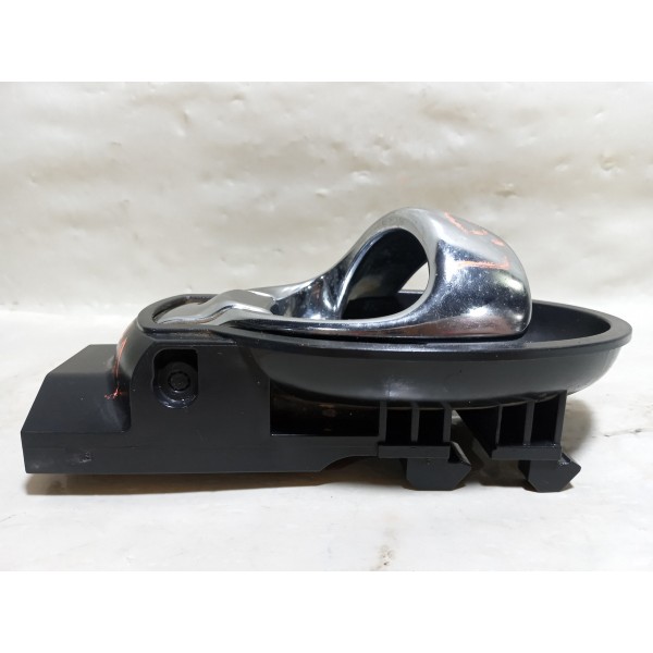 Maçaneta Interna Traseira Direita Nissan Versa 2014 Dianteira