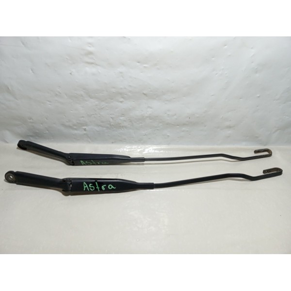 Braço Haste Limpador De Parabrisa Gm Astra/par  Esquerdo