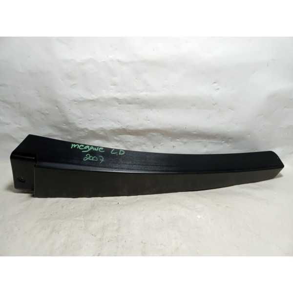 Moldura Externa Coluna Diant. Direita Renault Megane 2007