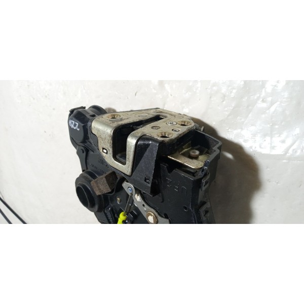 Fechadura Porta Dianteira Direita Toyota Corolla 2004