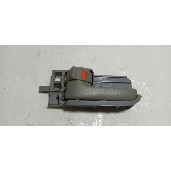 Maçaneta Interna Traseira Esquerda Toyota Corolla 2004