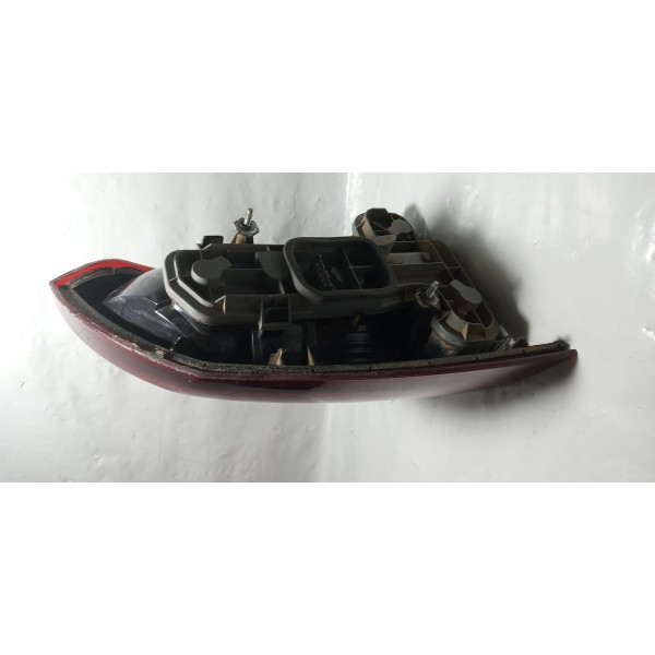 Lanterna Traseira Lado Direito Gm Corsa Sedan Maxx 2010 Direito Laranja-claro