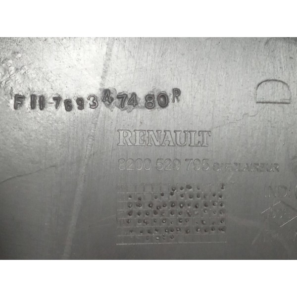 Acabamento Suporte Tampao Traseiro Renault Sandero 2011 L.e