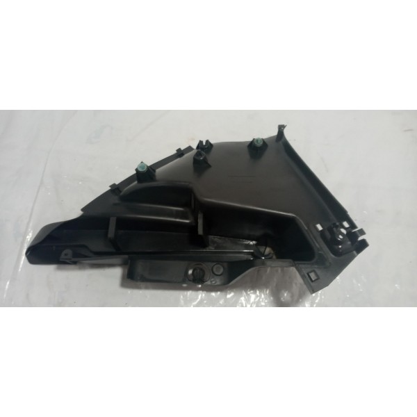 Acabamento Suporte Tampao Traseiro Renault Sandero 2011 L.e