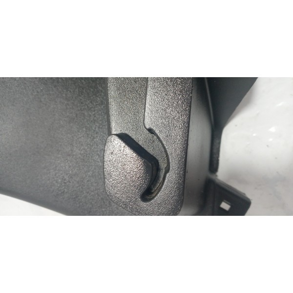 Acabamento Suporte Tampao Traseiro Renault Sandero 2011 L.e