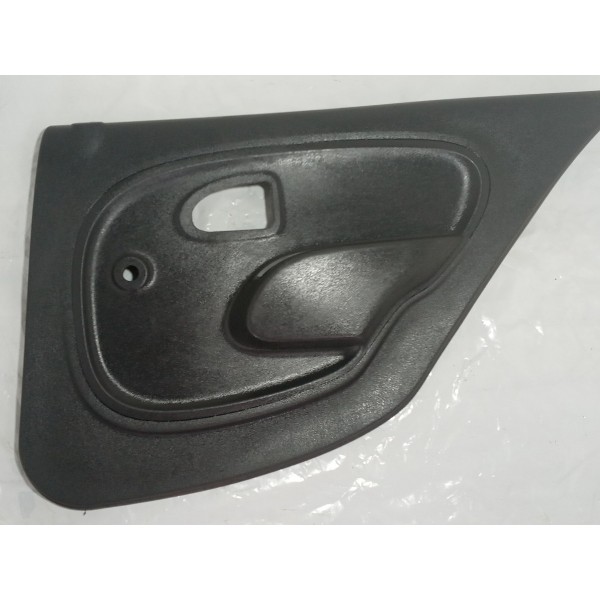 Forro De Porta Traseiro Direito Renault Clio 2015