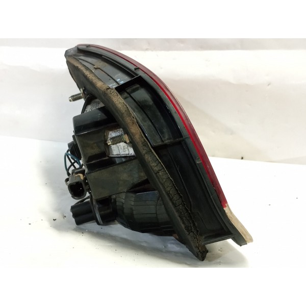 Lanterna Tampa Traseira Lado Direito Fiat Siena 2010 Direito