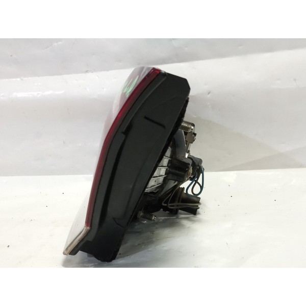 Lanterna Tampa Traseira Lado Direito Fiat Siena 2010 Direito