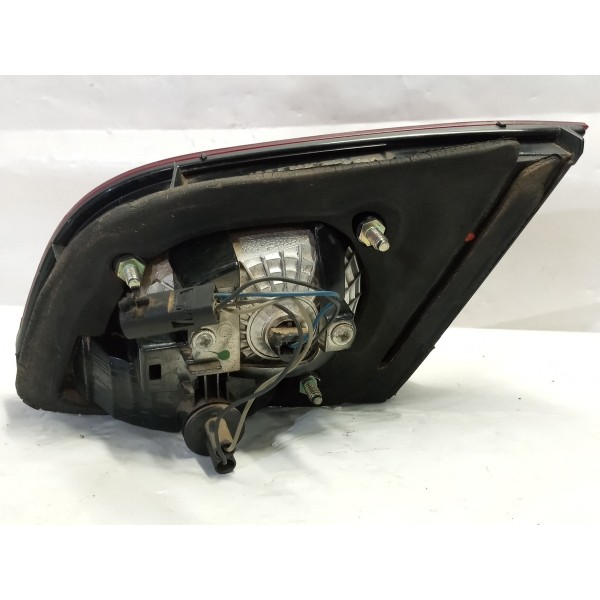 Lanterna Tampa Traseira Lado Esquerdo Fiat Siena 2010