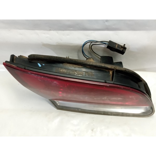 Lanterna Tampa Traseira Lado Esquerdo Fiat Siena 2010