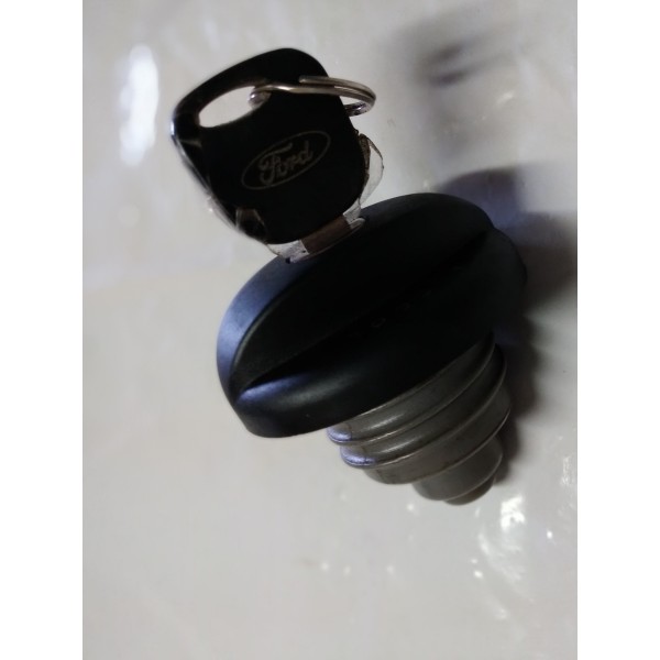 Tampa Do Gargalo Com Chave Ford Fiesta 2012