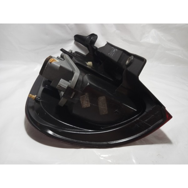 Lanterna Lado Direita Fiat Uno Vivace 2012 Direito Vermelho