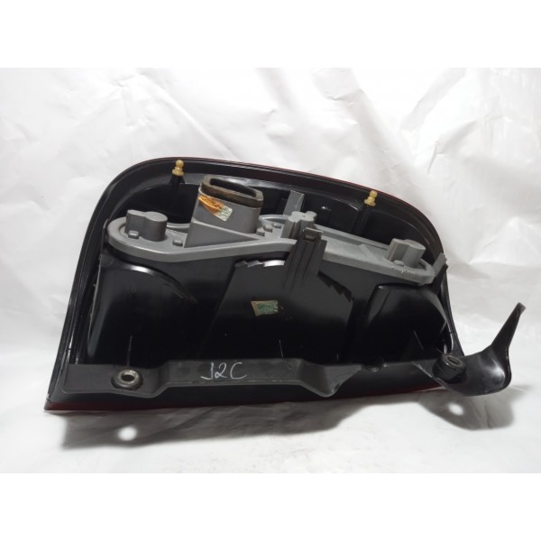 Lanterna Lado Direita Fiat Uno Vivace 2012 Direito Vermelho