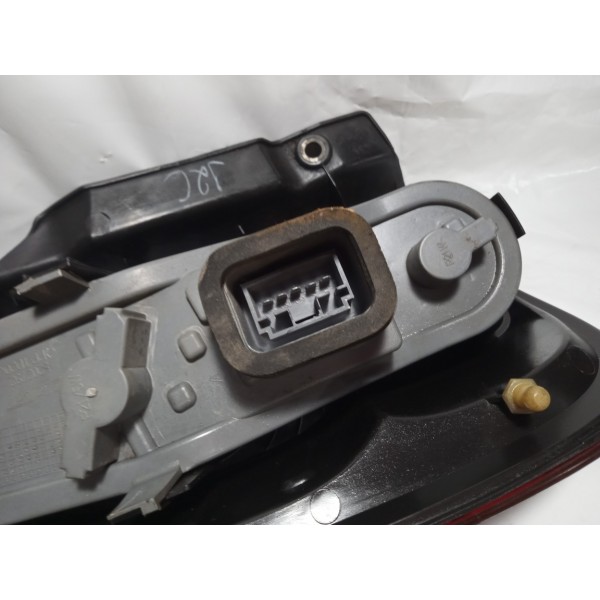 Lanterna Lado Direita Fiat Uno Vivace 2012 Direito Vermelho