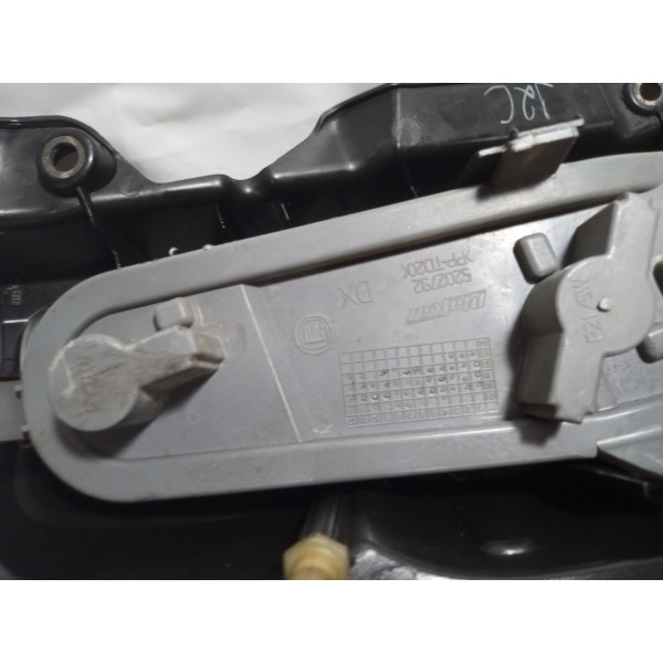 Lanterna Lado Direita Fiat Uno Vivace 2012 Direito Vermelho