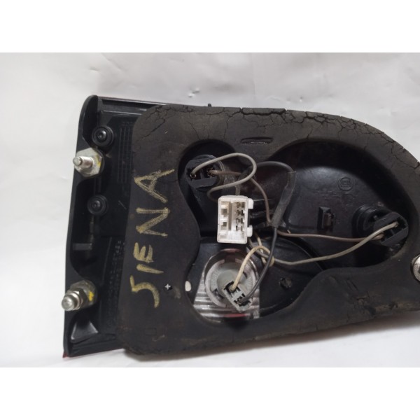 Lanterna Esquerda Fiat Grand Siena 2013