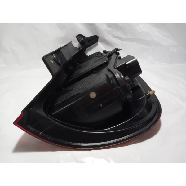 Lanterna Esquerda Fiat Uno Vivace 2011