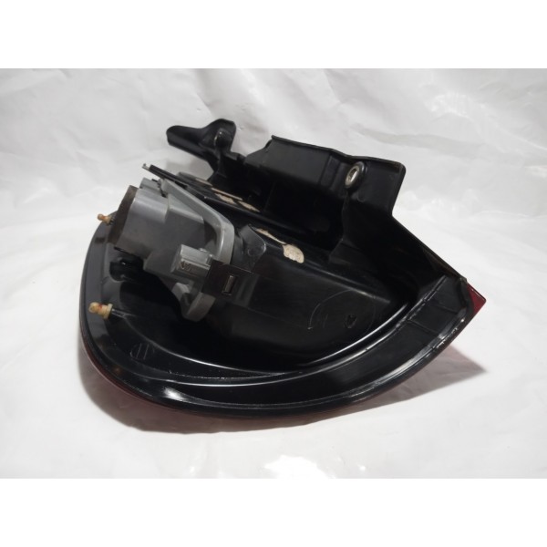 Lanterna Direita Fiat Uno Vivace 2011 Direito Vermelho