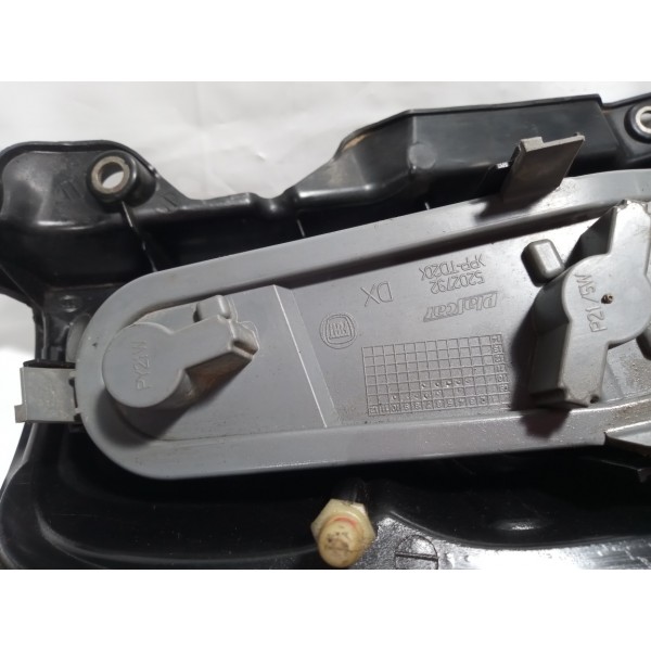 Lanterna Direita Fiat Uno Vivace 2011 Direito Vermelho