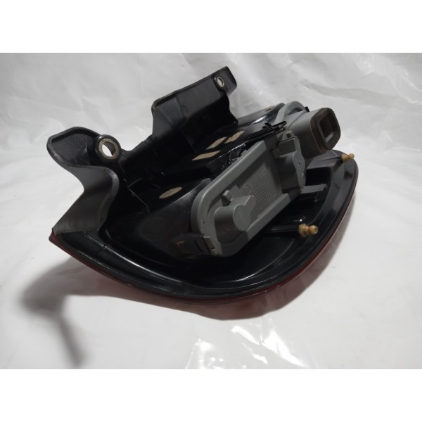 Lanterna Direita Fiat Uno Vivace 2011 Direito Vermelho