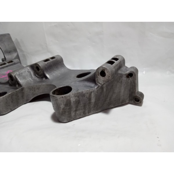 Suporte Compressor Alternador Bomba  Vw Golf Sr 1.6 1999