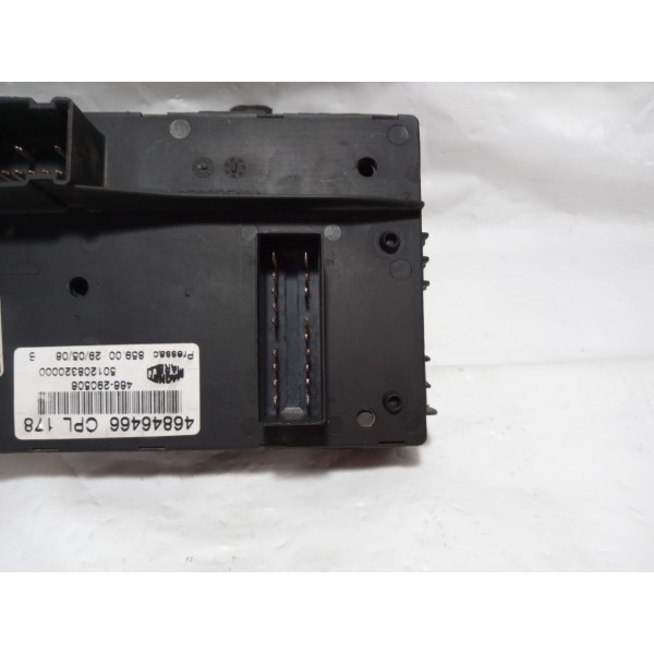 Caixa De Fusível Bsi Fiat Strada 1.4 2008