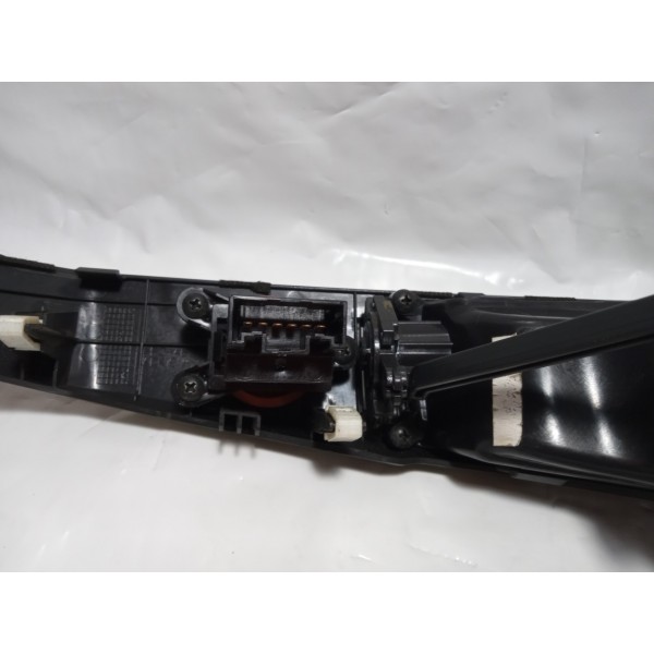 Difusor Botão Alerta Central Esquerdo Hyundai Veracruz 2011 Preto