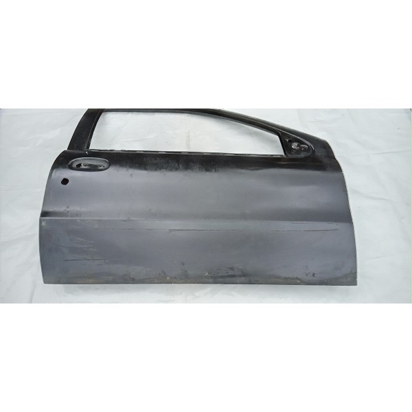 Porta Dianteira Direita Fiat Strada 2001 Dianteira Direito Preto