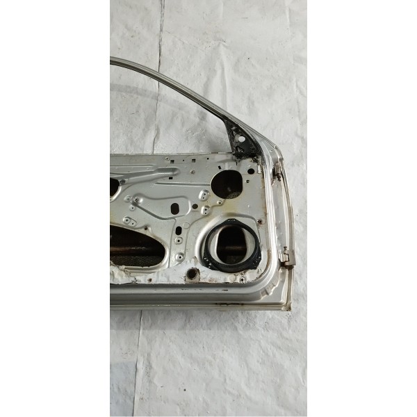 Porta Dianteira Esquerda Gm Corsa 2000  Dianteira Esquerdo Cinza