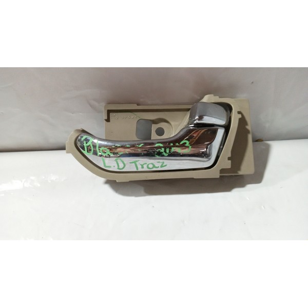 Maçaneta Interna Porta Traseira Direita Gm Trailblazer 2013 Traseira