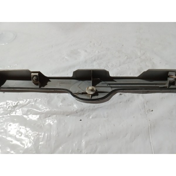 Acabamento Friso Porta Malas Toyota Corolla 2004