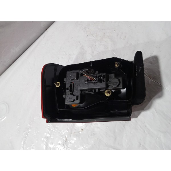 Lanterna Traseira Esquerda Seat Ibiza 2000 Esquerdo Vermelho