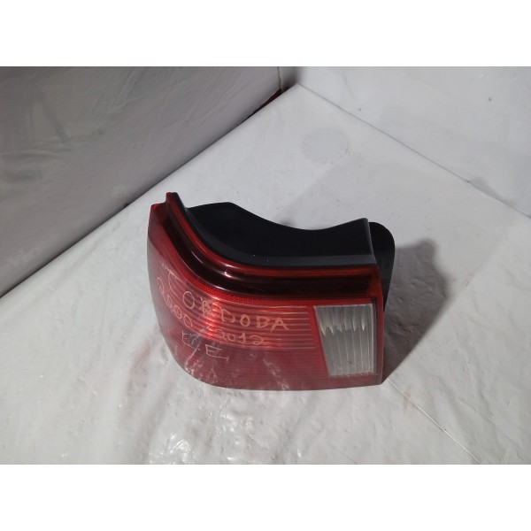 Lanterna Traseira Esquerda Seat Ibiza 2000 Esquerdo Vermelho