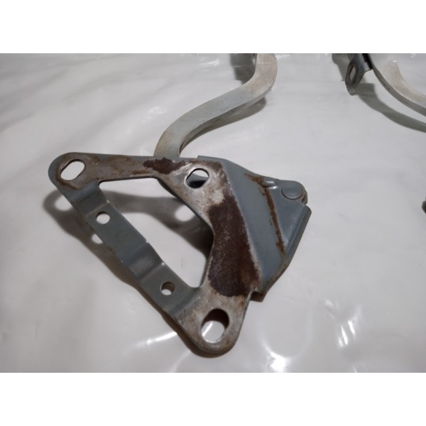 Dobradiça Capô Dianteiro Gm Montana 2010 Par