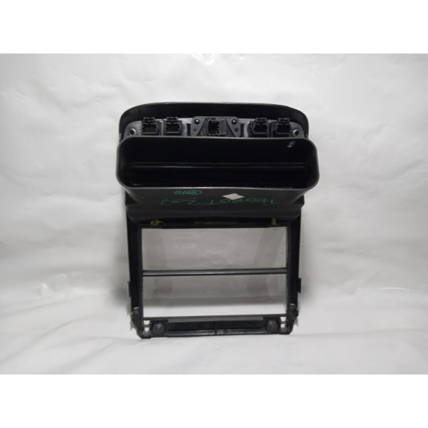 Moldura Central Painel Difusor Botão Alerta Peugeot 307 2010