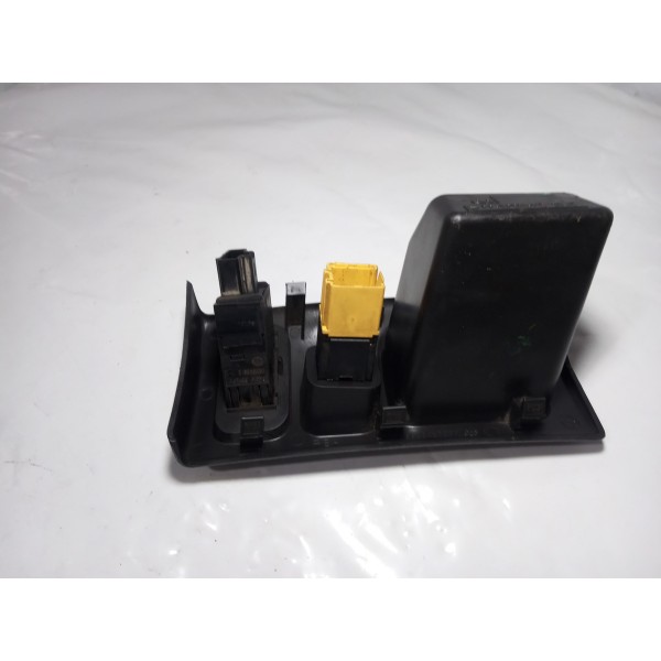 Moldura Botão Regulagem Luz E Trava Vidros Peugeot 206 2006