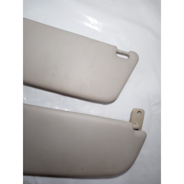 Quebra Sol Chevrolet Montana 2010 Par