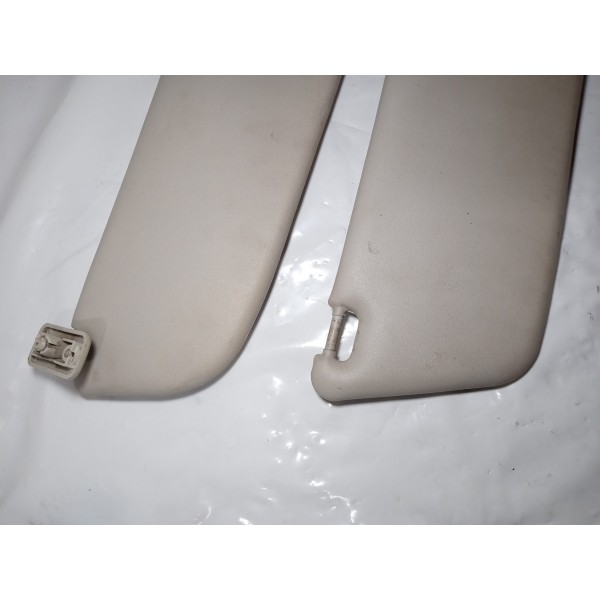 Quebra Sol Chevrolet Montana 2010 Par