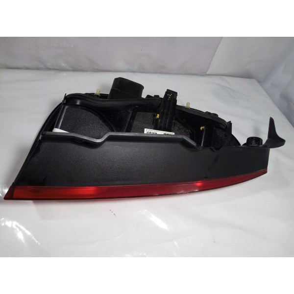 Lanterna Traseira Lado Direito Fiat Uno Vivace 2013 Esquerdo Vermelho