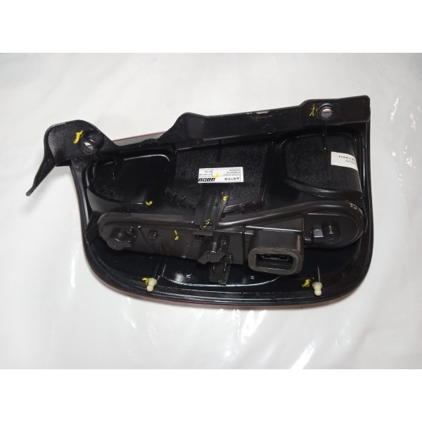 Lanterna Traseira Lado Direito Fiat Uno Vivace 2013 Esquerdo Vermelho