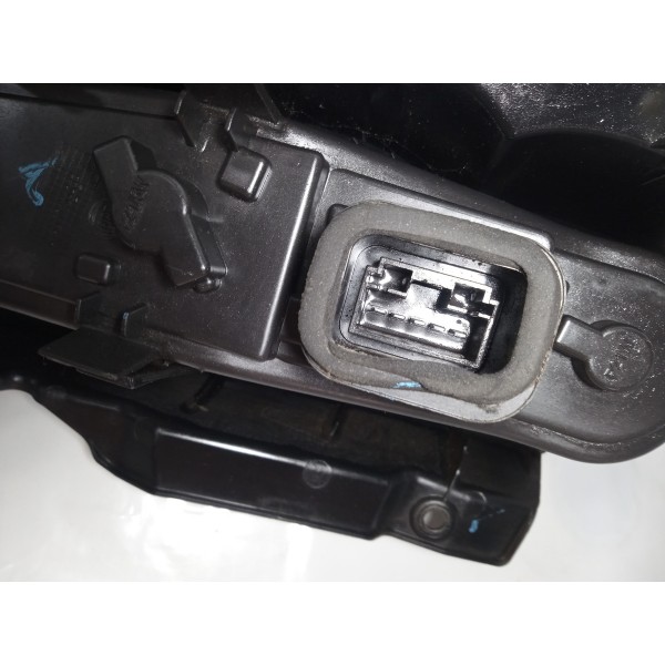 Lanterna Traseira Lado Esquerdo Fiat Uno Vivace 2013 Esquerdo Vermelho