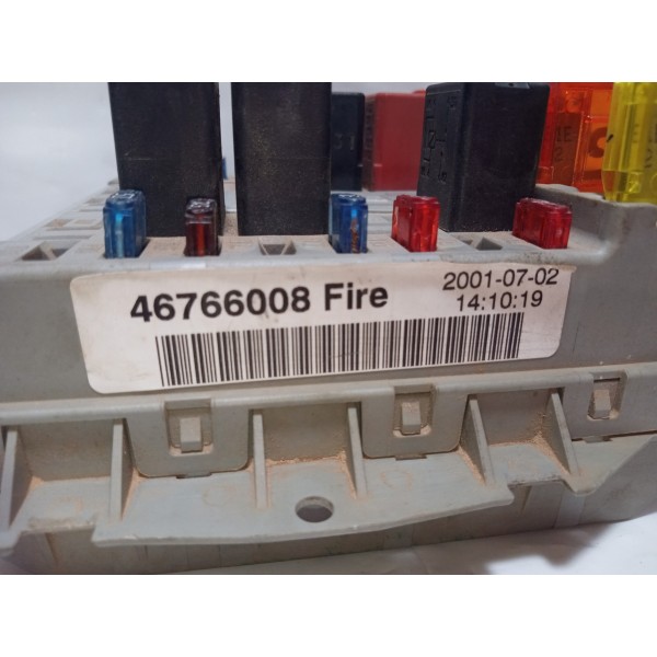 Caixa Fusível Fiat Palio Fire 2001 1.0 16v  46766008