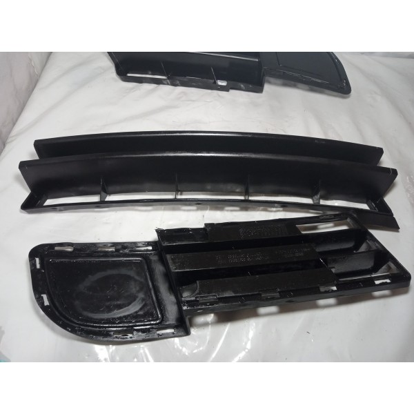 Grade Moldura Farol De Milha Chevrolet Astra 2004