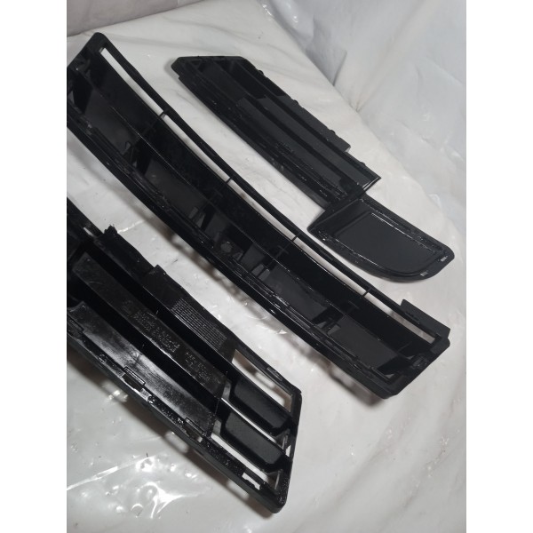 Grade Moldura Farol De Milha Chevrolet Astra 2004